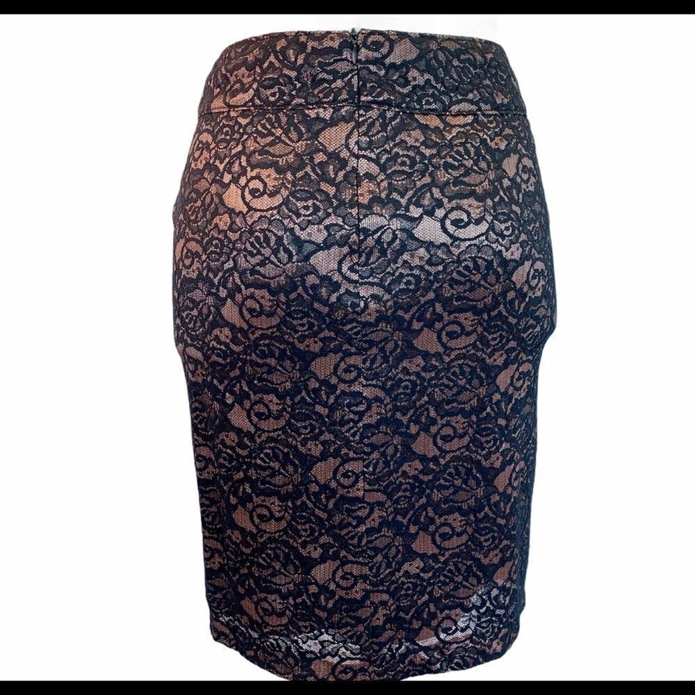 Forever 21 black lace skirt size medium